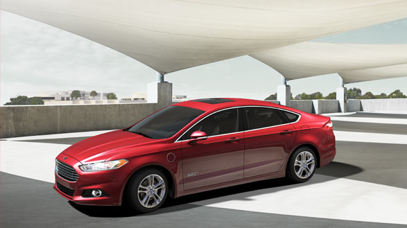 2015 Ford Fusion Energi Exterior Side View